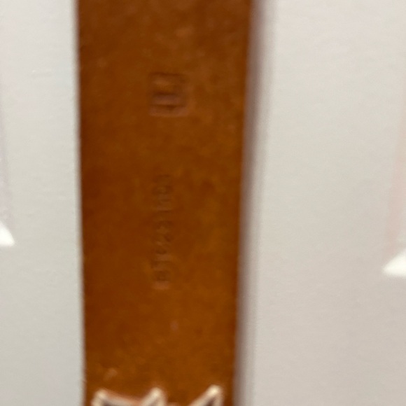 The Buckle tan and cream textured and embossed leather belt. Size L - Picture 6 of 6